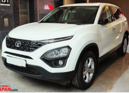 2023 Tata Harrier XT Plus SUV in black color front view