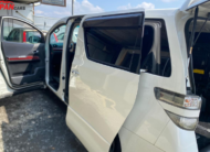 2009 Toyota Vellfire luxury minivan, 3.5L V6, spacious interior