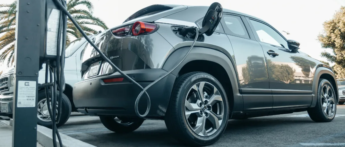 How long do hybrid batteries last?